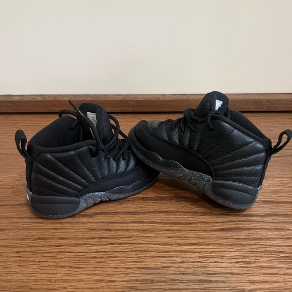 Nike Retro Air Jordan 12 Utility Grind Kids Sneaker - Picture 9 of 12